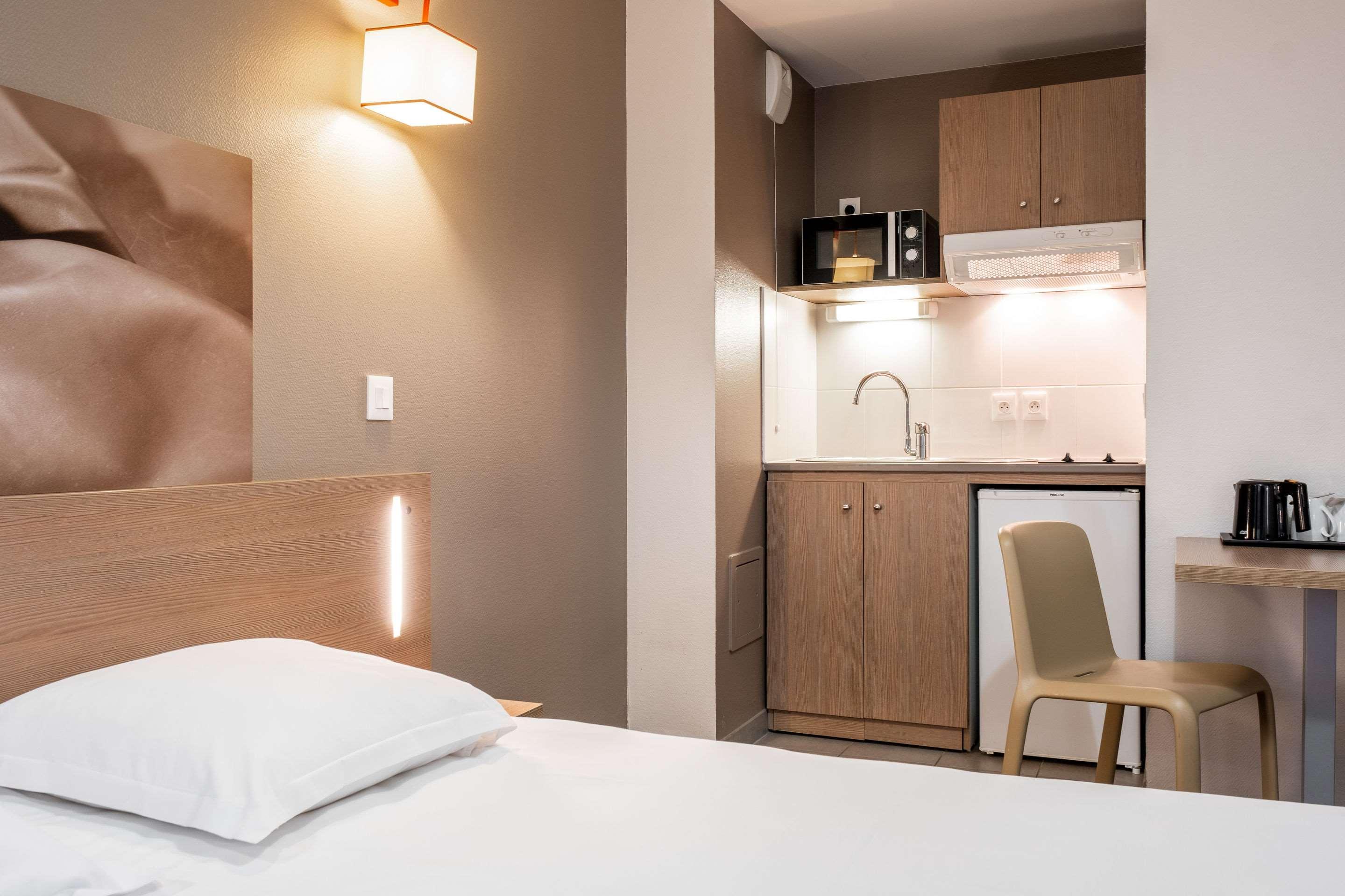 Neho Suites Porte De Geneve - Gare 安纳马斯 外观 照片