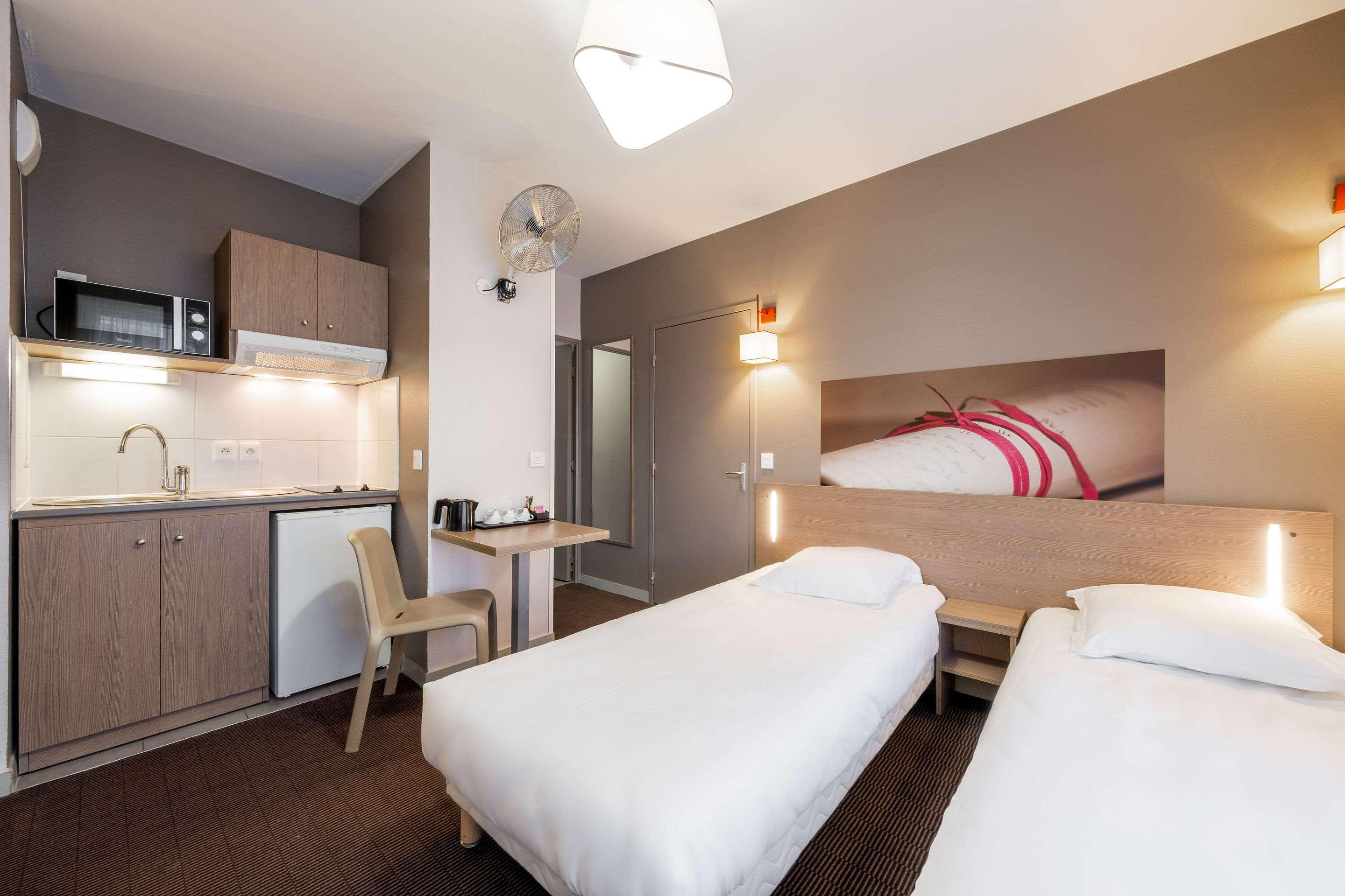 Neho Suites Porte De Geneve - Gare 安纳马斯 外观 照片