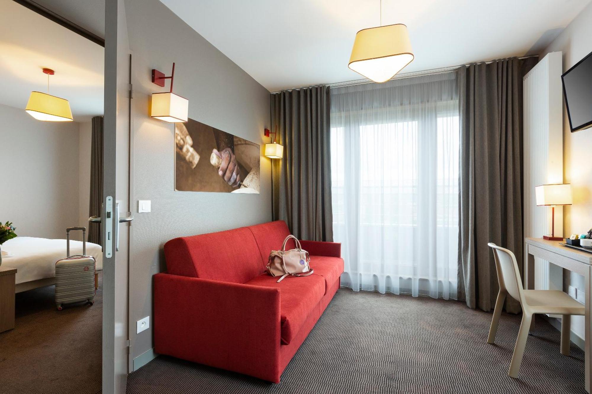 Neho Suites Porte De Geneve - Gare 安纳马斯 外观 照片